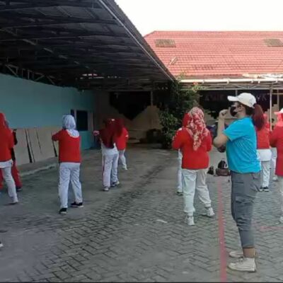 Komisi OKK Kormi Kota BanjarmasinKegiatan Senam Rutin Para Penggiat dan Pengurus Kormi Kota Banjarmasin di Sekretariat Kormi Kota Banjarmasin Setiap Selasa Pagi