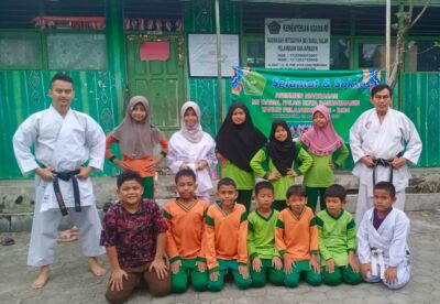 Pelatihan oleh sensei Gt. Juliyandhi putra kasuma DAN-IV INATKF Doyo Darul Falah Banjarmasin